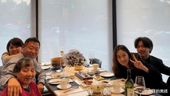 陈坤|儿子和保姆一家长得像，是真相还是巧合呢？陈坤终于回应了！怎么回事呢？