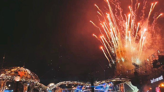 演唱会|宠粉狂魔华晨宇，演唱会现场暖心细节盘点，让歌迷有回家的感觉！