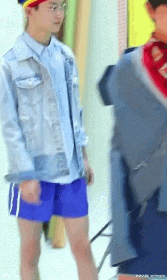 明星素颜|为美白脱腿毛,秀细腰细腿,还化烟熏大浓妆,好好做男人不好吗?