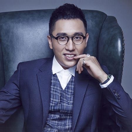 华少|“中国好舌头”华少的毁灭史，走到今天这个地步又能怪谁？