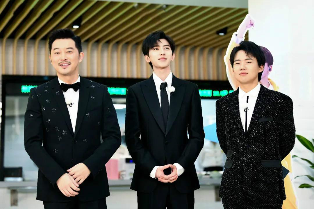 奔跑吧兄弟|《奔跑吧9》官宣定档，郭麒麟退出，两位老成员回归担任常驻！