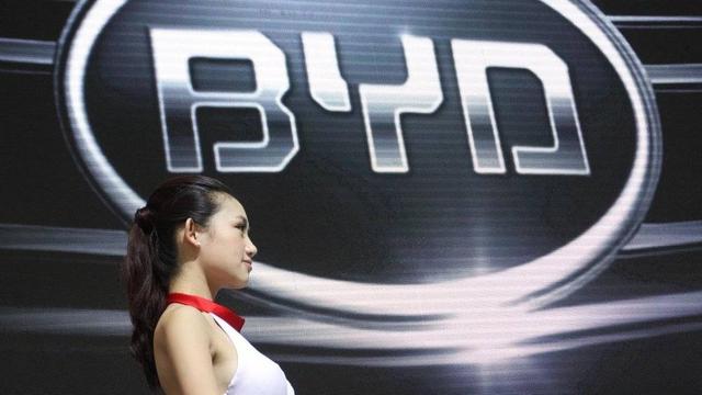 虎嗅APP 「虎嗅早报」税务广电部门盯上郑爽；苹果第二财季大中华区营收长87%