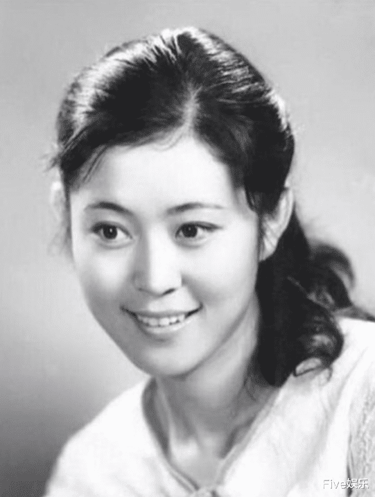 倪萍|倪萍：经历3段婚姻，和陈凯歌同居5年被抛弃，嫁给记者后悔一生