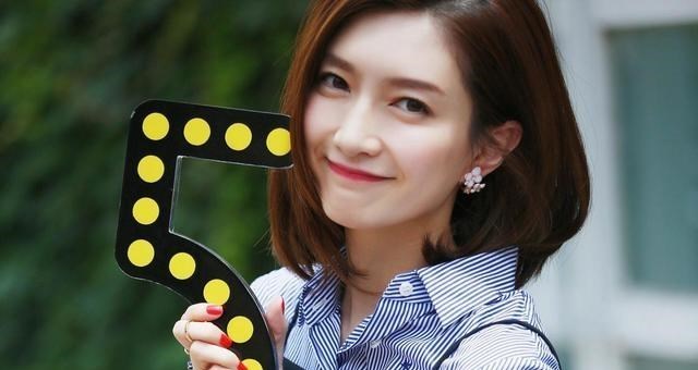 各抒己见 同是85花，有人死活捧不红，有人却命中自带流量，原因究竟在哪里