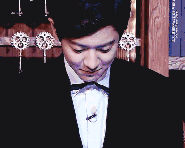 朴灿烈|啥，朴灿烈150天吃了200多片春药？