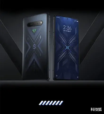 游戏手机|黑鲨一定是疯了！竟抛弃“杀马特”设计，回归大众