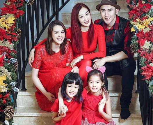 钟丽缇|钟丽缇晒全家福为24岁混血女儿庆生，浓眉大眼颜值在线，母爱不减