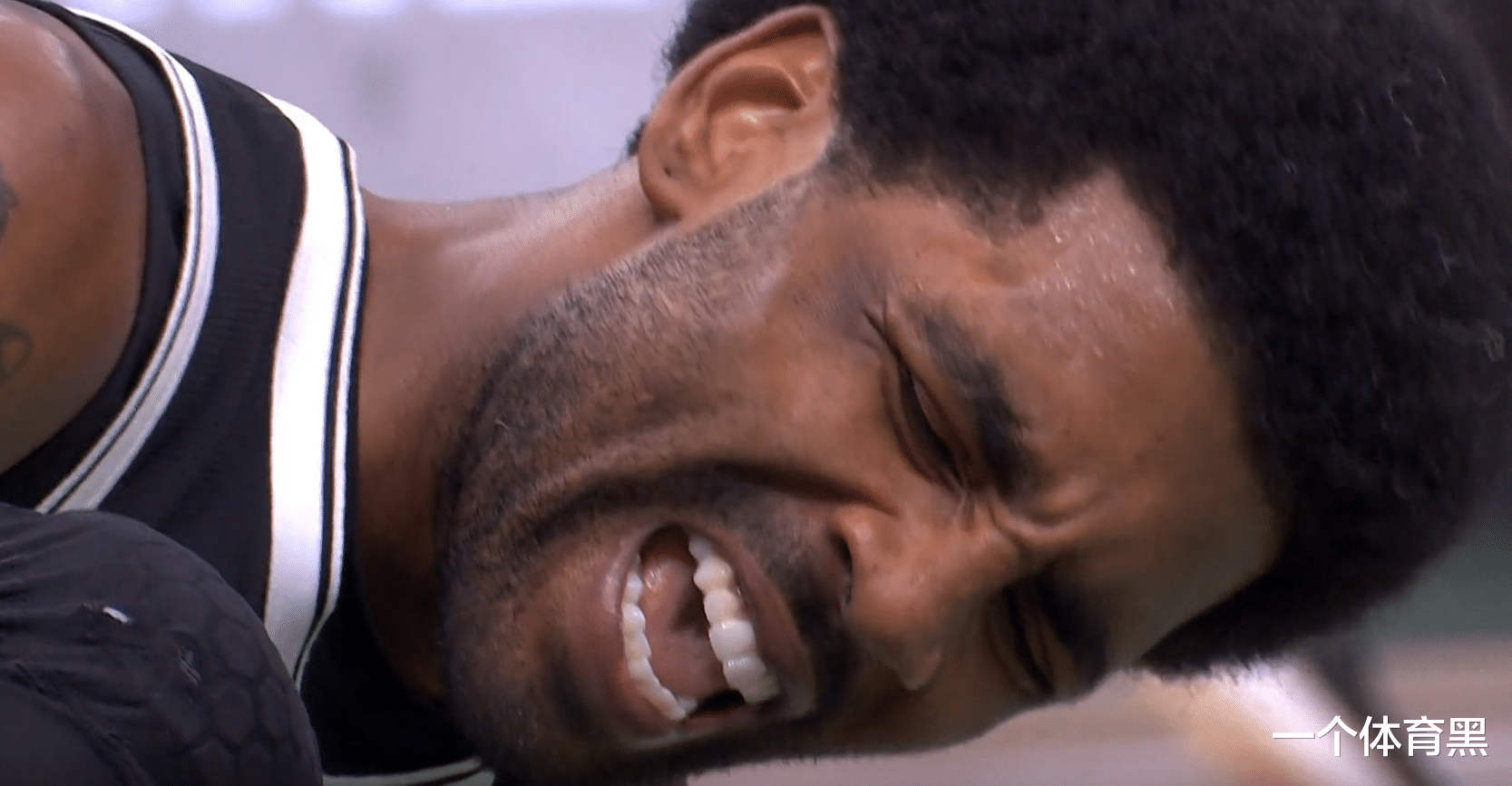 凯里·欧文|多角度回看字母哥垫脚：兼具稳准狠，还看了欧文一眼，怎么洗？