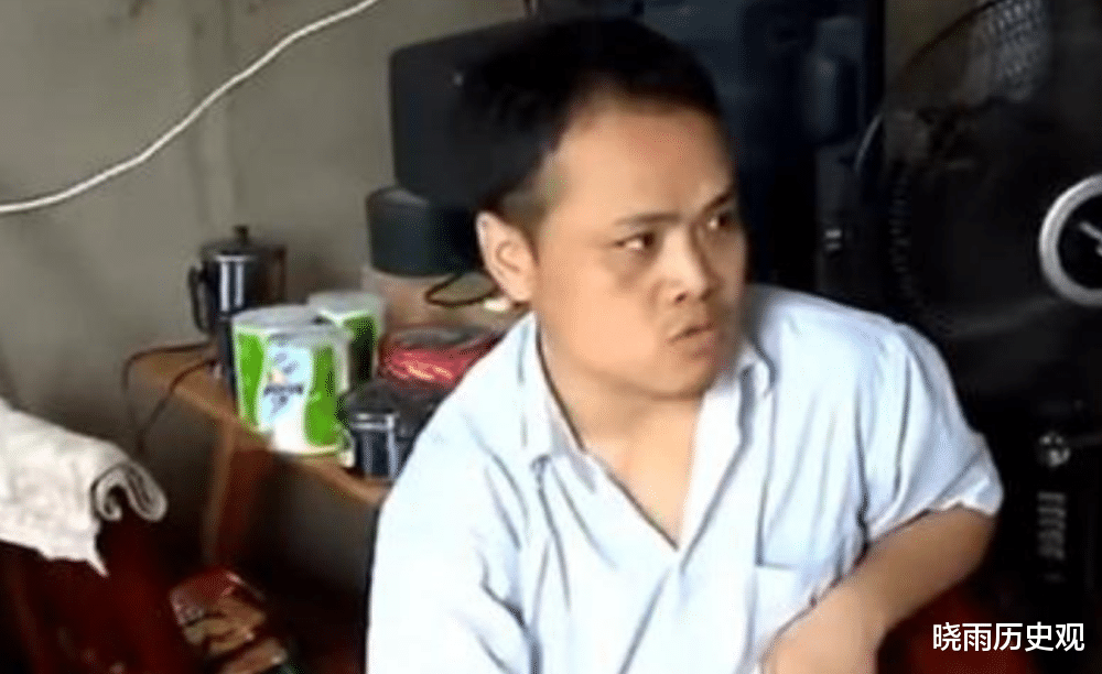 小姐姐|他高考645分成状元，毕业后在家啃老9年，被父母送去精神病院4次  ?