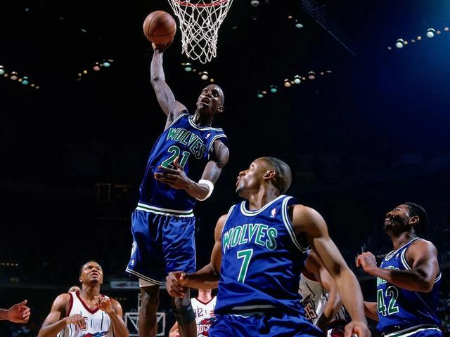 加内特|NBA合同总额最高的十位球星，加内特上榜，库里两份顶薪仅排第二