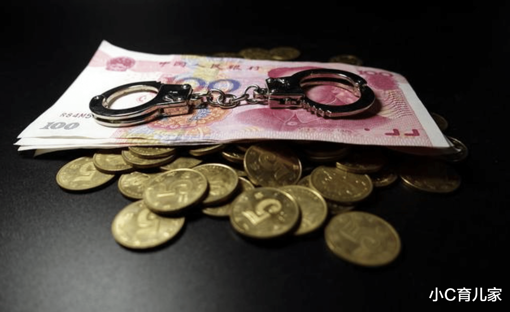 小C育儿家|“才4000元要饿死我吗?”浙大新生为生活费与父亲争论,网友不解