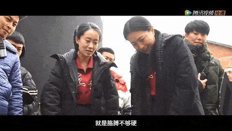 张小斐|饿得发昏，舞台上掀衣喂奶被无情淘汰，35岁的张小斐凭什么爆红