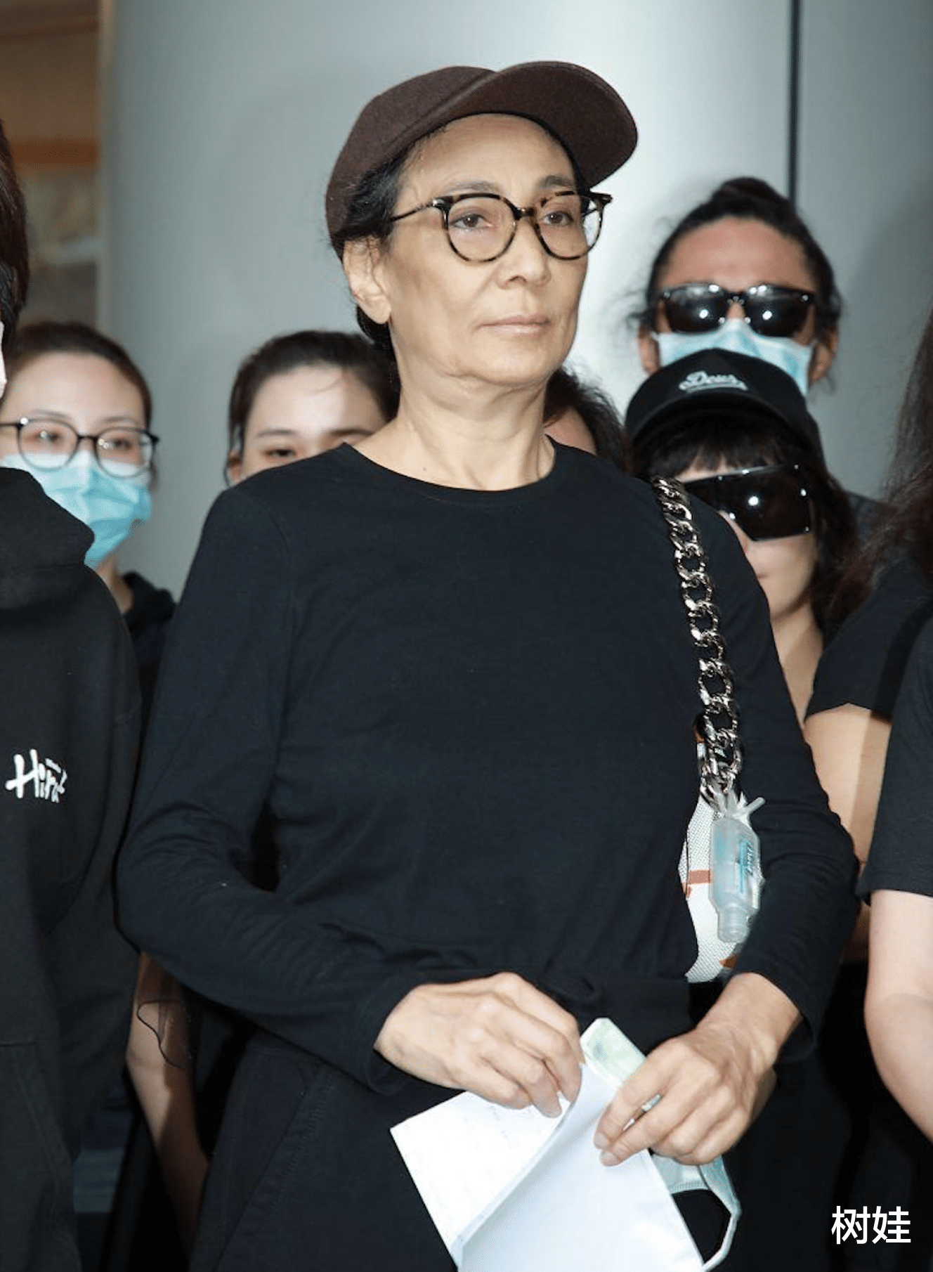 何超贤|何鸿燊遗产数额引发家族争议，大房宣称达117亿，何超琼称约17亿