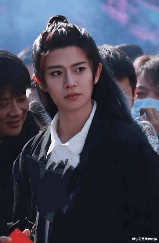 迪丽热巴|任嘉伦原声台词太差，粉丝想靠撕番转移视线，热巴或成工具人？