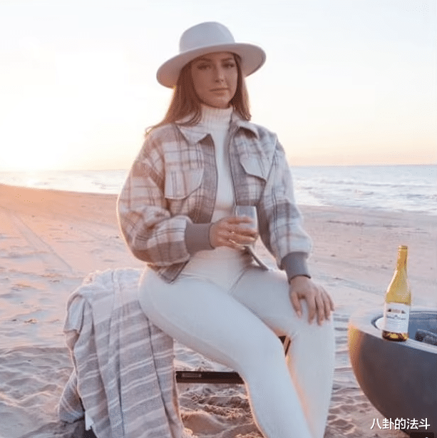 埃米纳姆|（阿姆）埃米纳姆 25 岁的女儿海莉·杰德·马瑟斯如此漂亮