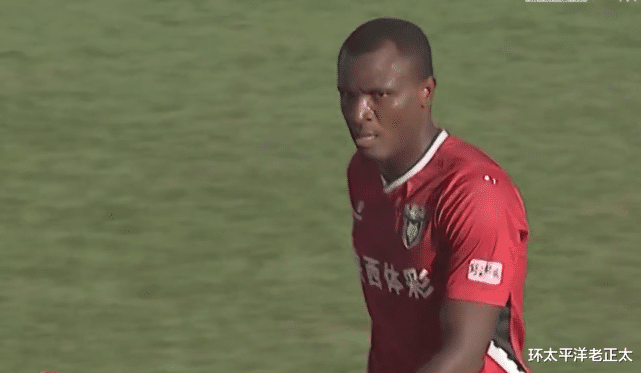 中甲|1-0！中甲黑马2连胜杀进冲超区！双方爆发激烈冲突，李毅场边黑脸