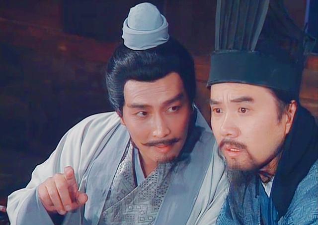 魅力de文字控|蜀国没人才吗，还是诸葛亮专权又任人维亲，无论失荆州还是失街亭，都是用人不当？