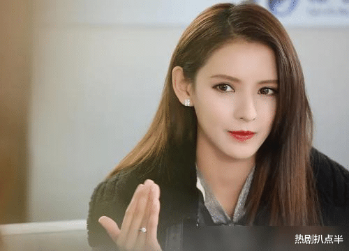 张予曦|3位热门男主跟她搭戏，2年主演4部戏，张予曦为啥还火不起来？