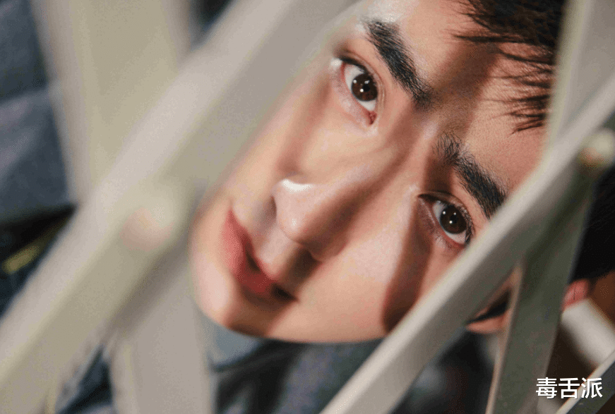 安陵容|朱一龙并不佛，一心想拼出个名堂，像一个固执又单纯的智者