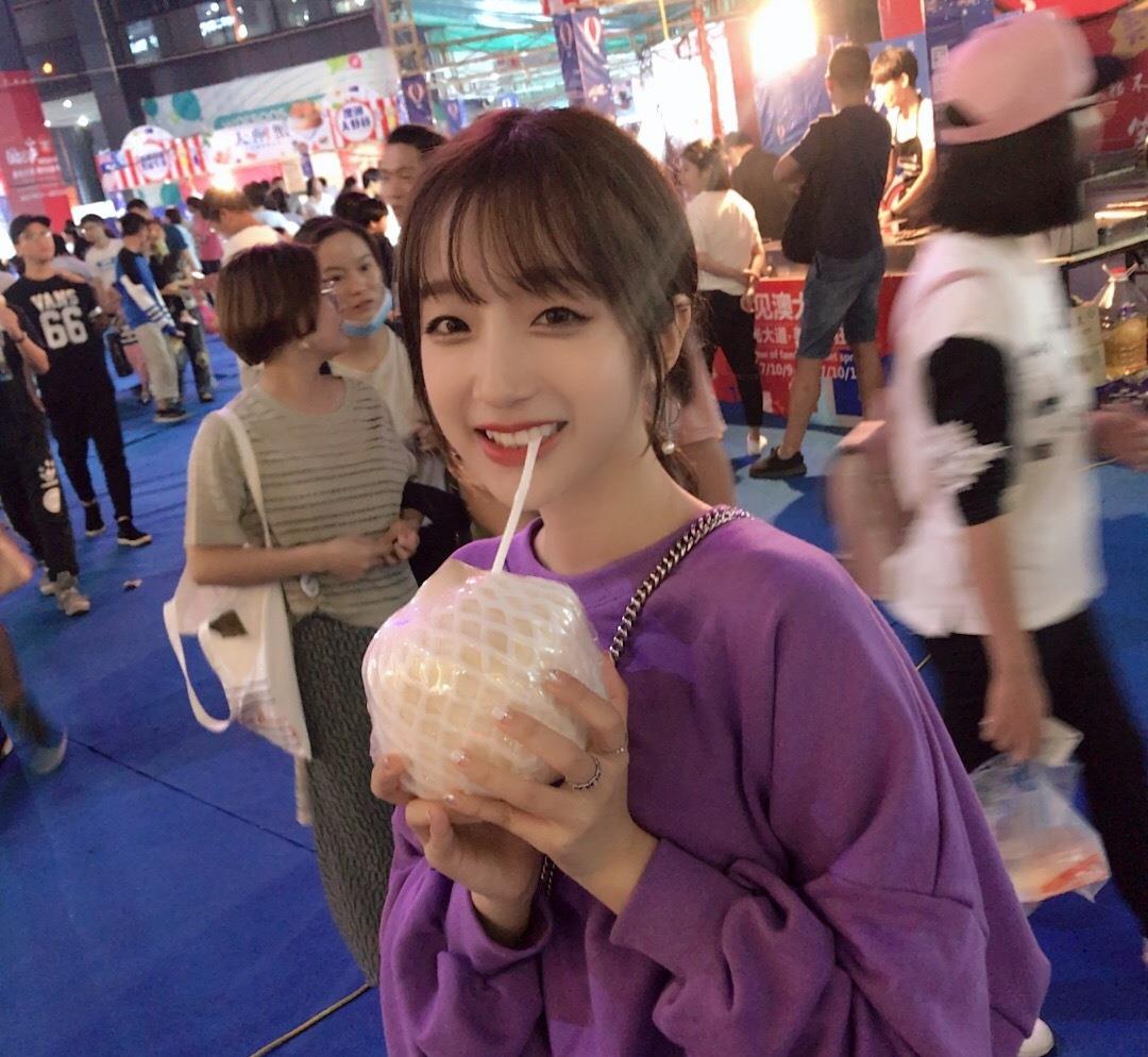 朱小贞|吴亦凡，该「戒色」了