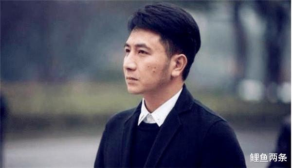 鲤鱼两条|林生斌，引发关于“凤凰男”的讨论，网友：洗头的配不上这词
