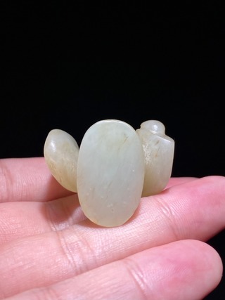 |汉 和田玉籽料 白玉 圆雕 玉人