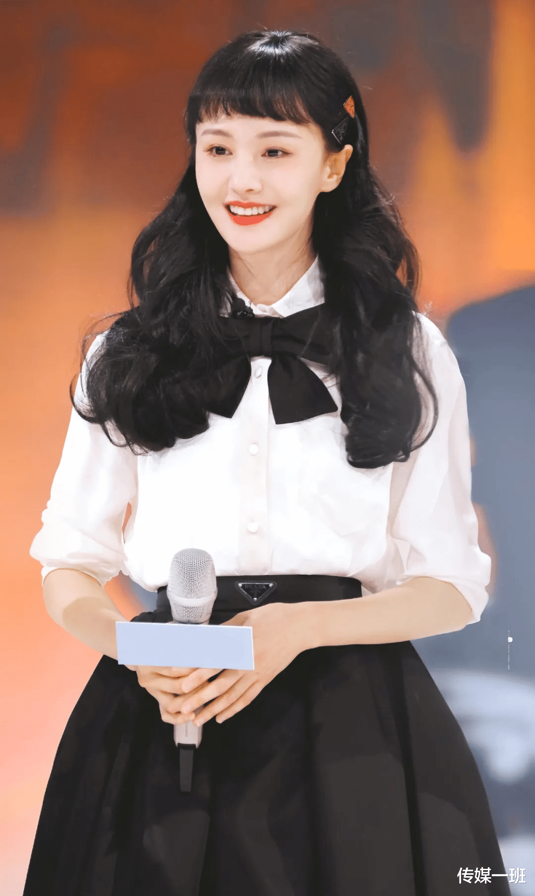 郑爽|自己想当明星当不上，就逼女儿当，狼妈刘艳是如何“毁掉”郑爽的