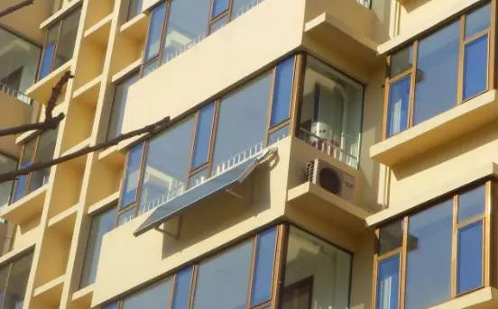 |越来越多人在阳台上装热水器，聪明人一眼就懂，真后悔我家装早了