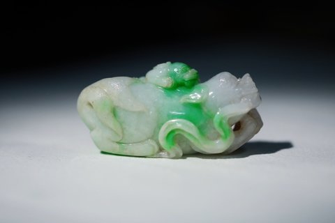 翡翠|翡翠太师少保把件