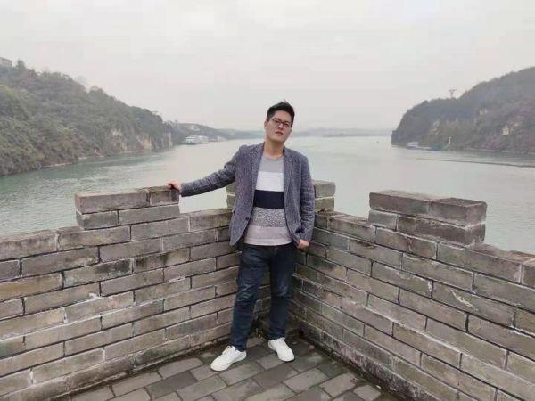 长江日报 城际高铁改变生活，在汉小伙半小时回大悟老家