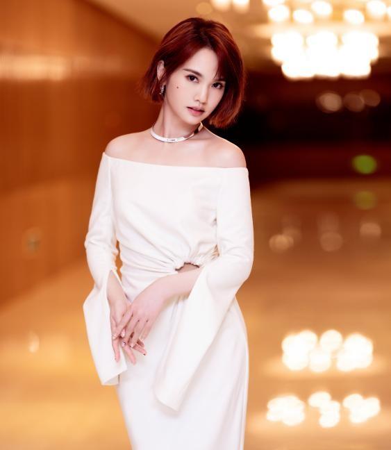 杨丞琳|37岁杨丞琳突送急诊！强忍不适坚持表演太拼命，照片曝光惹人心疼