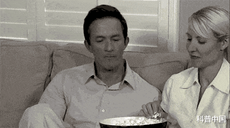 菠菜|一女子反复口腔溃疡被诊断为舌癌!医生:超过这个时间要赶紧就诊…