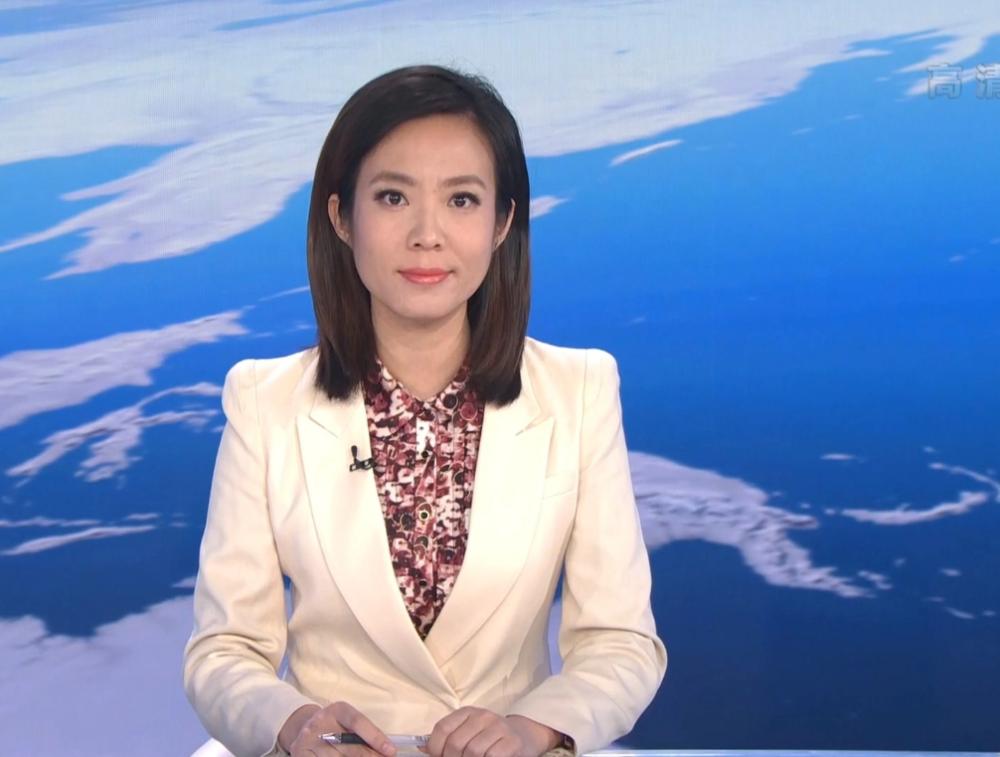 美丽|《新闻联播》美女主播宝晓峰:43岁仍未婚单身,情系家乡内蒙古