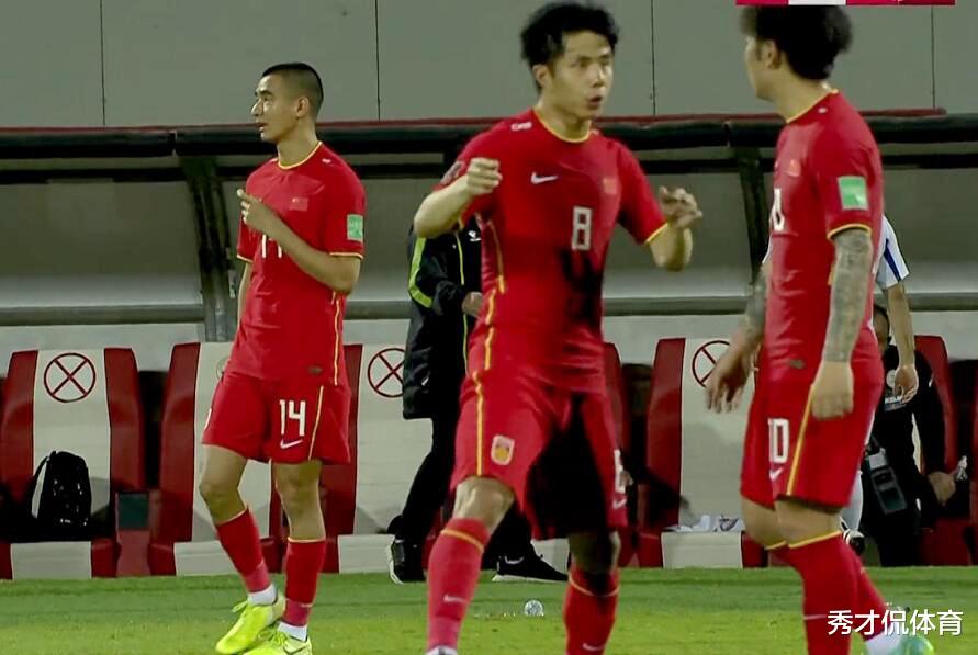 武磊|李铁变阵一人后撤激活武磊，34岁蒿俊闵体现价值，张稀哲还需努力