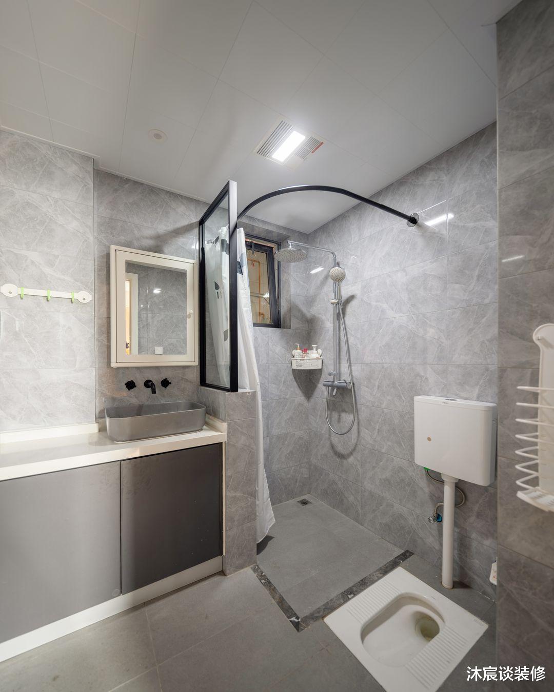 沐宸谈装修 这对夫妻有远见，把客厅“挪位”后，室内好敞亮，全屋高级又实用