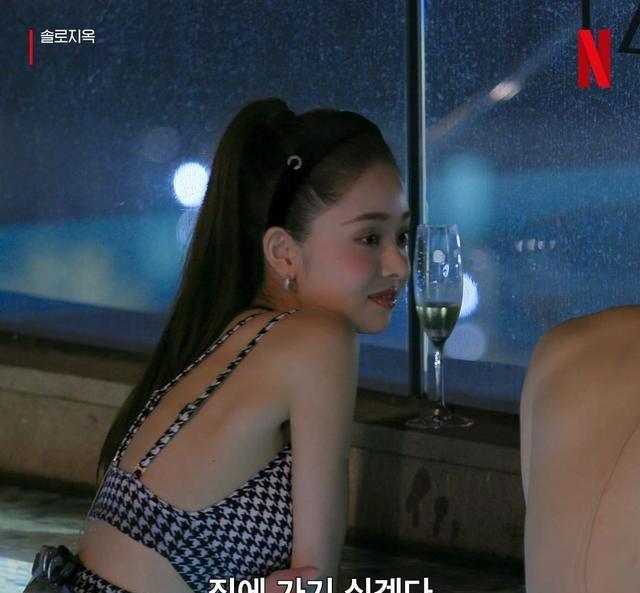 宋智雅|《单身即地狱》宋智雅爆红被指整型？公开爸爸帅照，网看懂：遗传