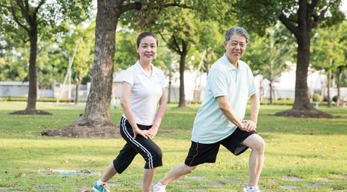 吴尊|“冻龄王者”吴尊爸爸，75岁像45岁：经常做力量训练，你也可以