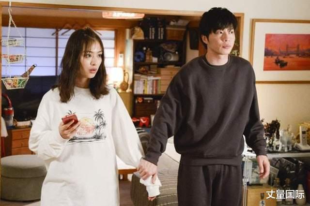 新垣结衣|新垣结衣的性感师妹，内田理央凭《来世要好好地做》爆红