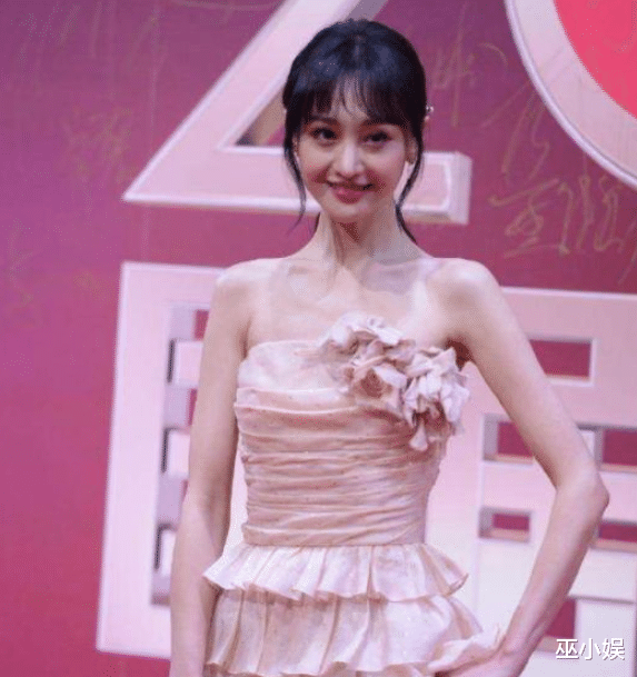 郑爽|郑爽被曝打瘦骨针,鞠婧祎全身都整,娱乐圈女星为了美也太拼了