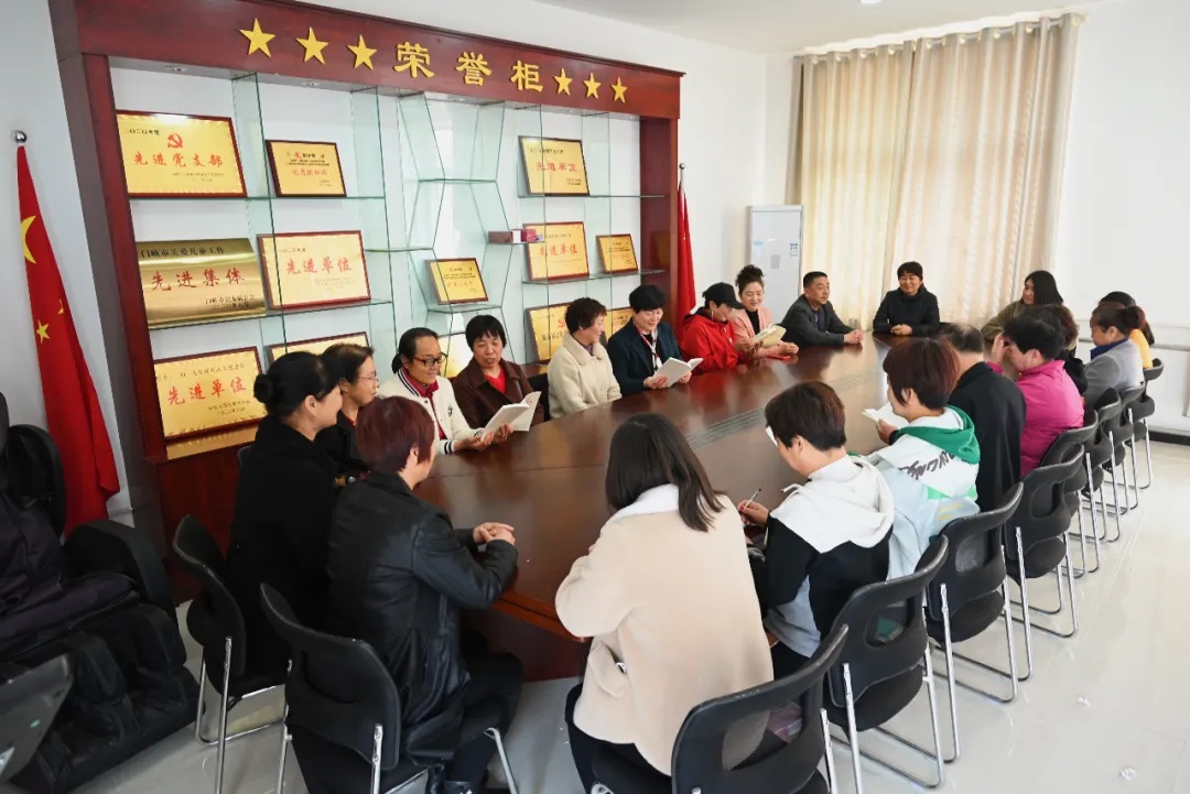 星耀见闻 义马市耿村社区:搭建党建微阵地 架起党群连心桥