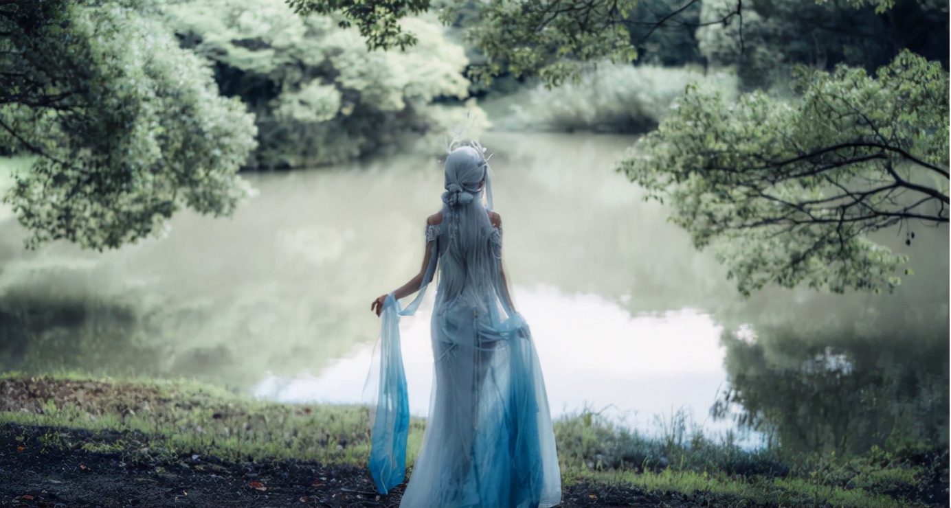 谢安然|全网掀起纯欲风？井川里予之后，LO圈顶流谢安然也转型大秀身材