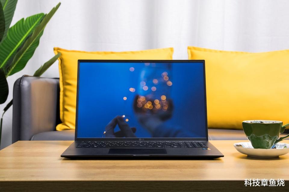 触控笔|高清大屏续航强，这几台轻薄本可不能错过