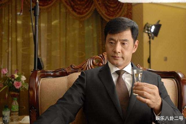 陈浩民|怪事！和平分手的于荣光，为何看起来比身败名裂的王力宏更可怜？