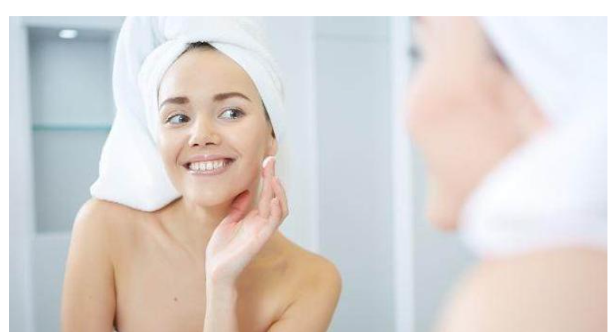 珑阳谈护肤 女人不管多少岁,学会这5个“万能”护肤公式,养出好皮肤并不难