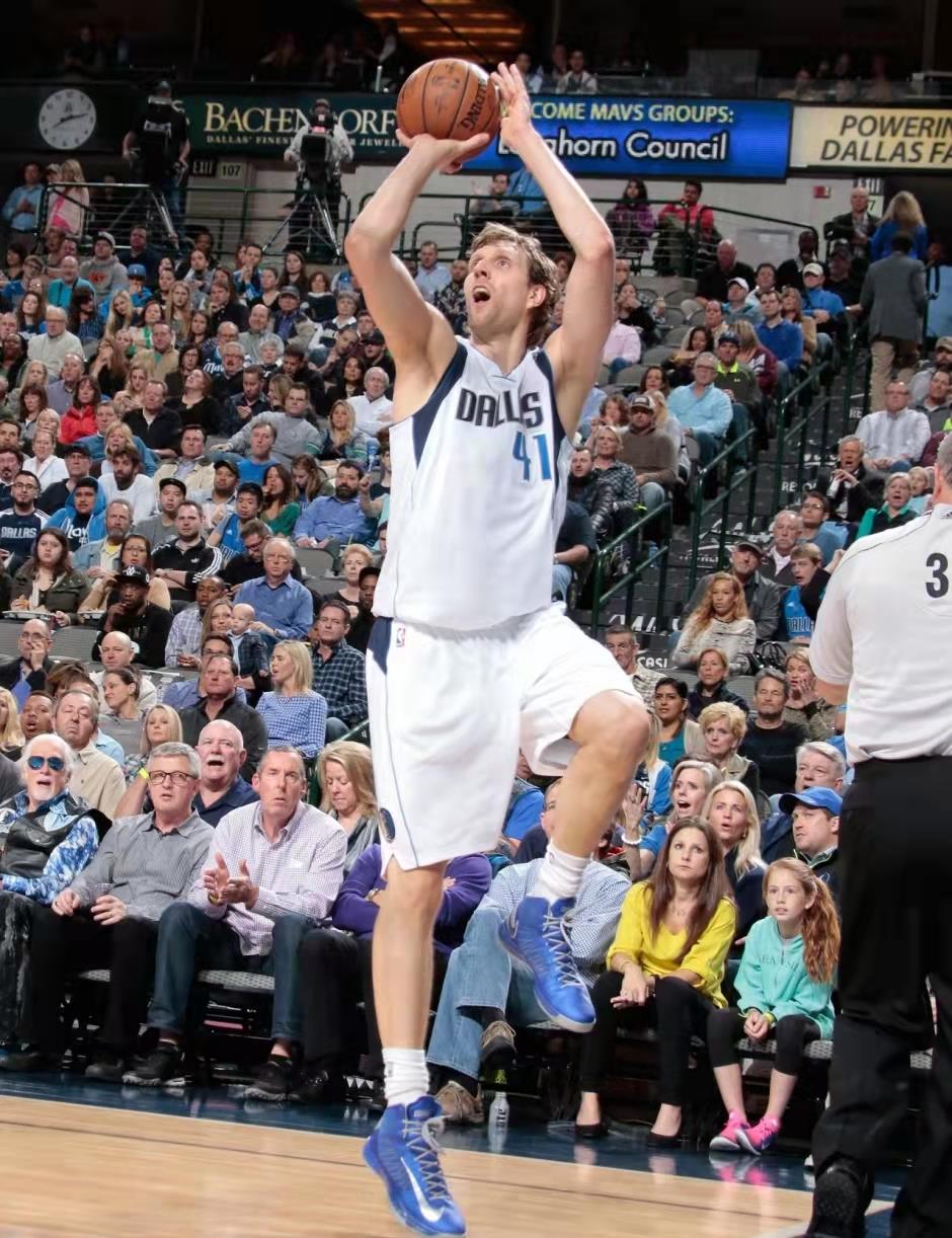 辛晶晶说|98年选秀重排：诺维茨基成状元，卡特探花，两次轮秀逆袭进前十！