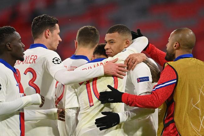 内马尔|认真踢球的内马尔仍是第三人！两次精彩助攻 巴黎客场3-2拜仁