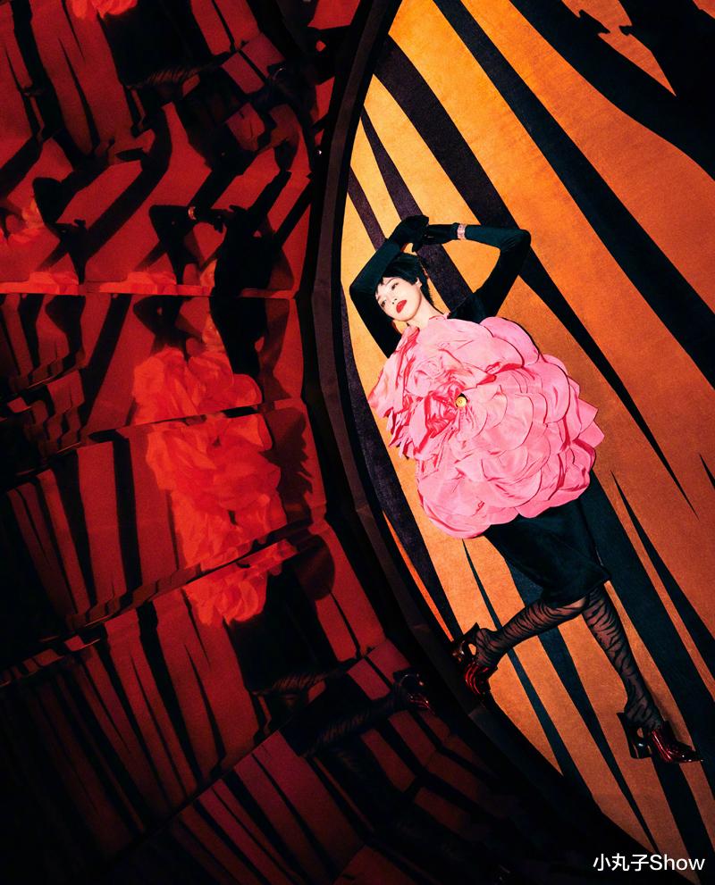 舒淇|气场两米八！45岁舒淇拍时尚大片，短发造型又酷又飒，不愧是女神