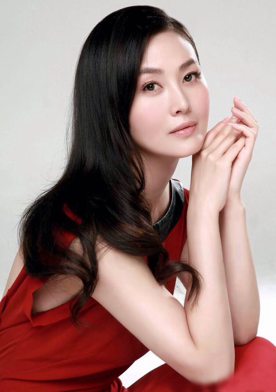 王思懿|女星王思懿：演“潘金莲”走红，在北京买房定居，49岁仍未做妈妈