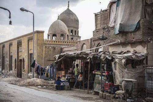 菜菜叶|世界上最诡异的城市，活人与死人住在一块