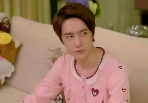 舜网 男明星的“睡衣杀”！不得不说，任嘉伦真的有“杀”到我！